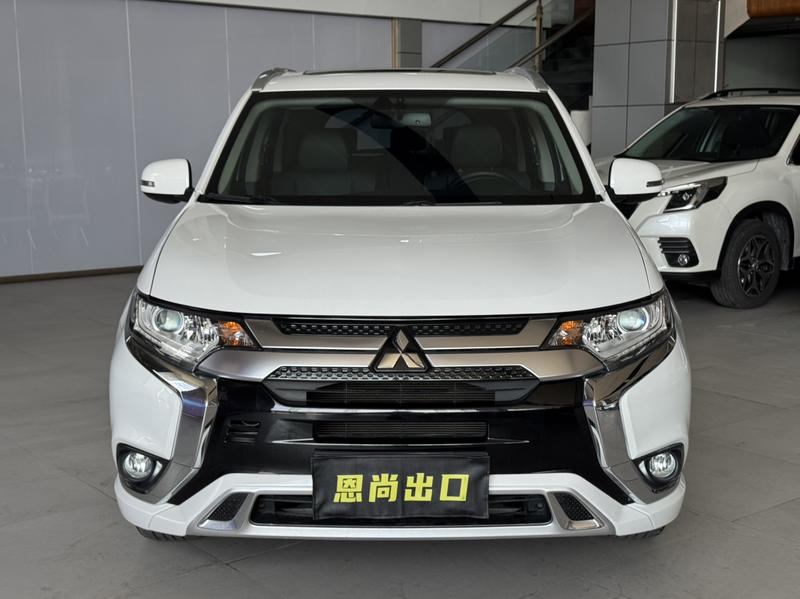 Mitsubishi Outlander, 2022 — фото 2 из 12