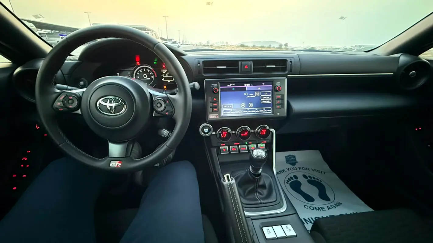 Toyota GR86, 2024 — фото 3 из 10