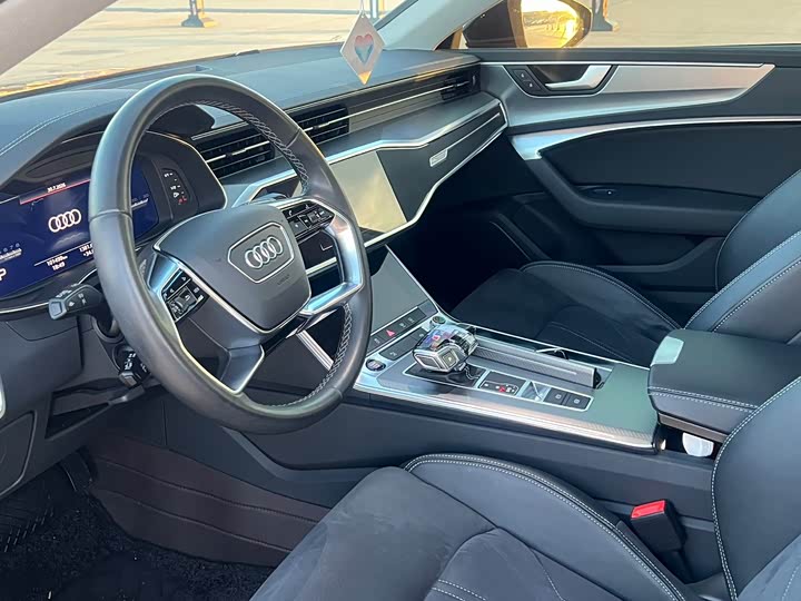 Audi A7L, 2023 — фото 5 из 9