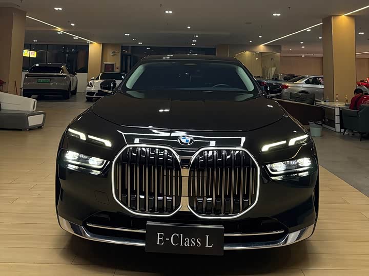 BMW 7 Series, 2022 — фото 2 из 9