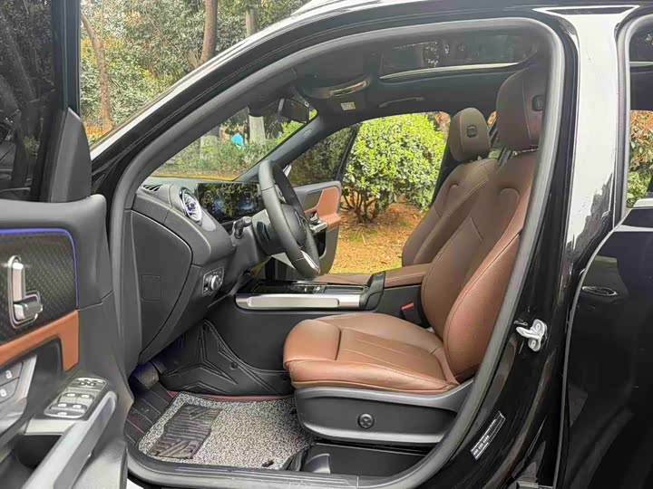 Mercedes-Benz GLB-Class, 2024 — фото 6 из 9