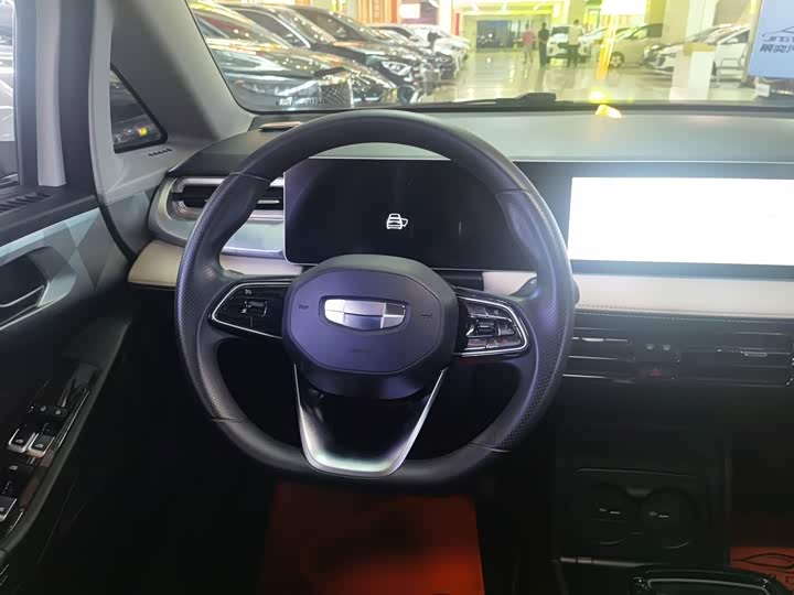Geely Geometry E Firefly, 2023 — фото 7 из 9