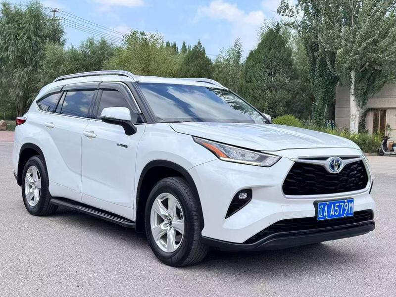 Toyota Highlander, 2022 — фото 3 из 10