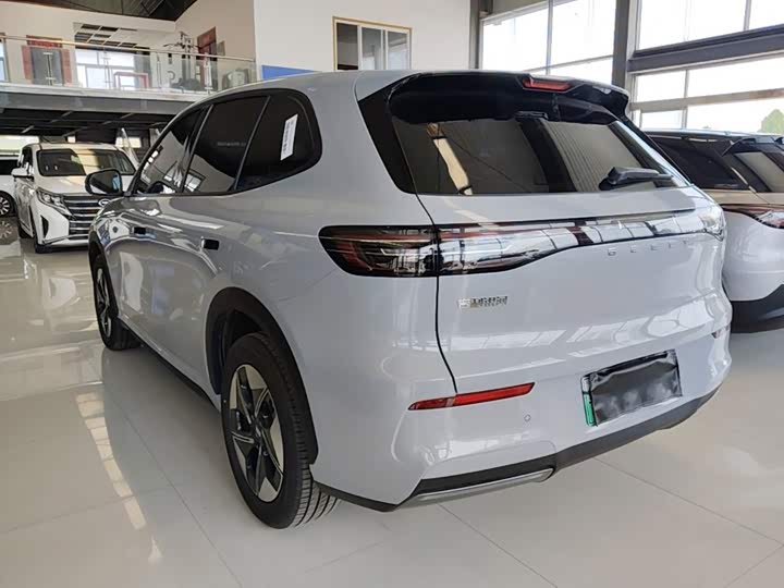 Geely Galaxy E5, 2025 — фото 5 из 9