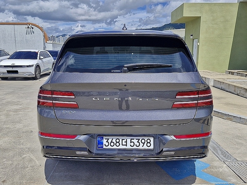 Genesis GV80, 2022 — фото 6 из 12