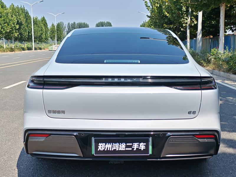 Geely Galaxy E8, 2024 — фото 5 из 10