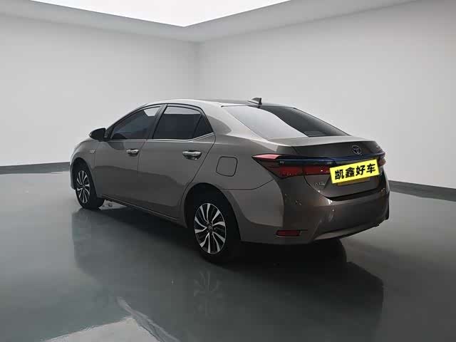 Toyota Corolla Hybrid, 2021 — фото 6 из 9