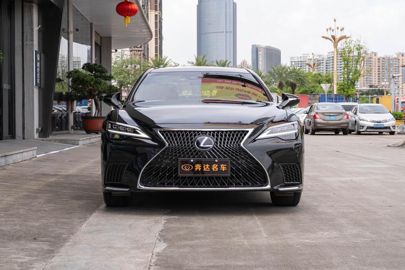 Lexus LS, 2021 — фото 2 из 12
