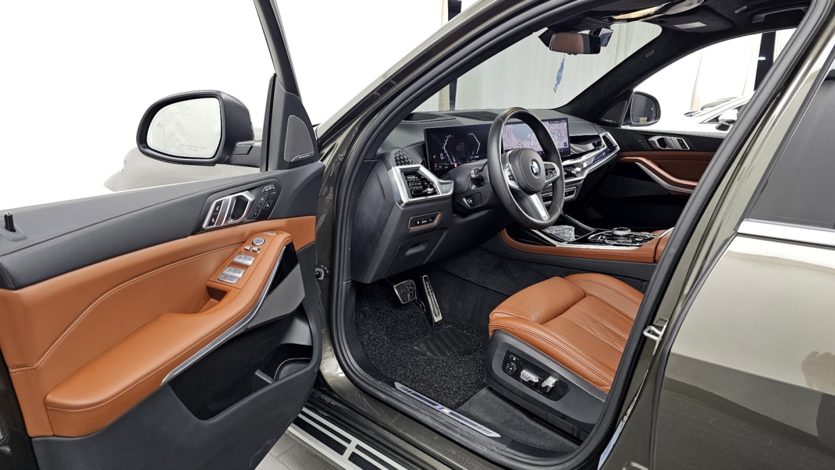 BMW X7, 2023 — фото 10 из 12