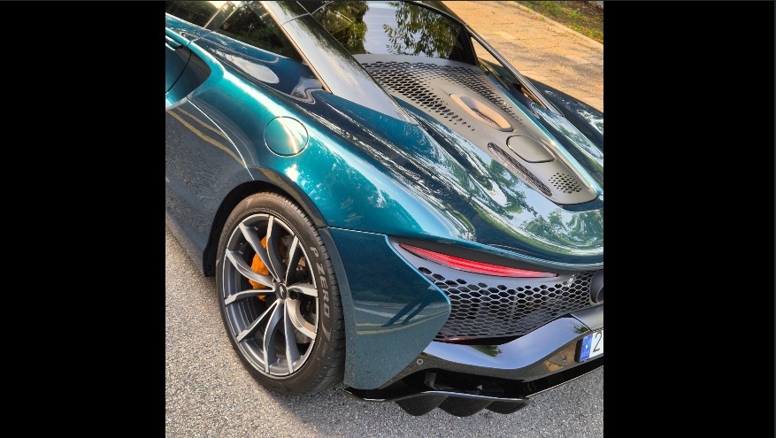 McLaren Artura, 2023 — фото 10 из 12