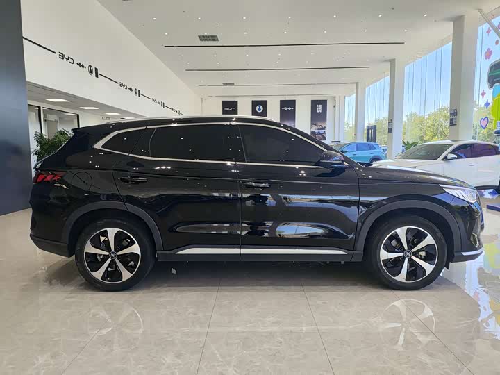 BYD Song Plus Hybrid/EV, 2022 — фото 4 из 9