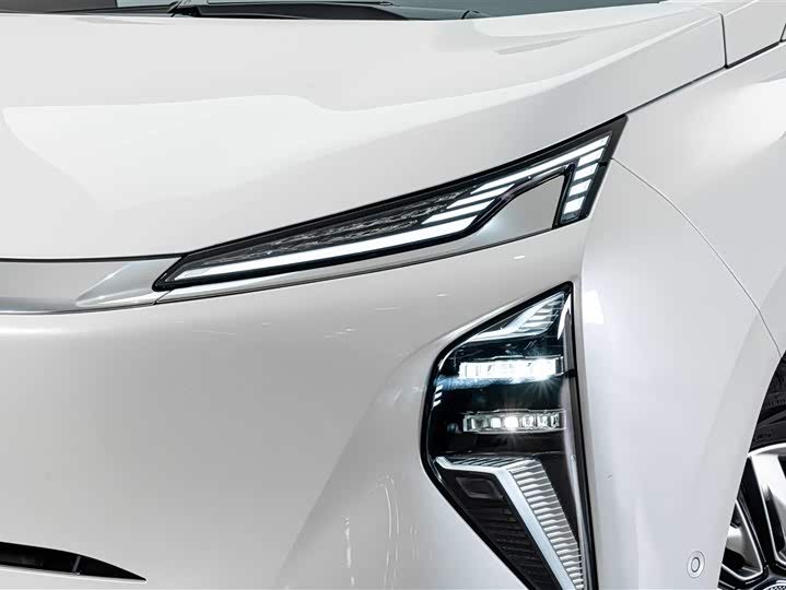 Buick OMPV, 2025 — фото 4 из 9