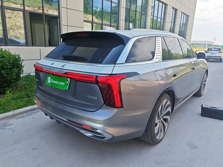 Hongqi E-HS9, 2023 — фото 7 из 9