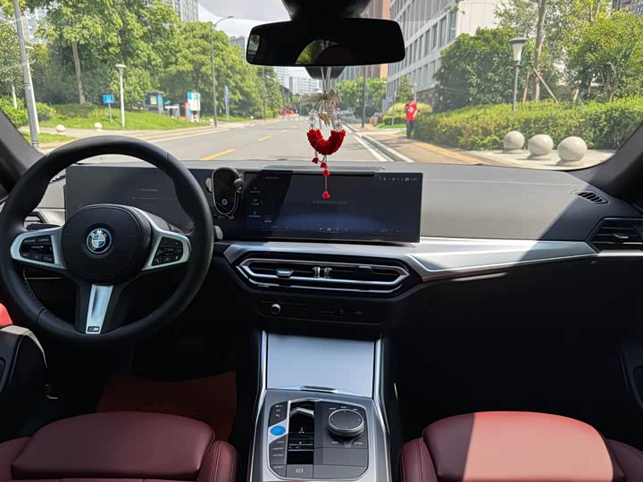 BMW i4, 2025 — фото 7 из 9