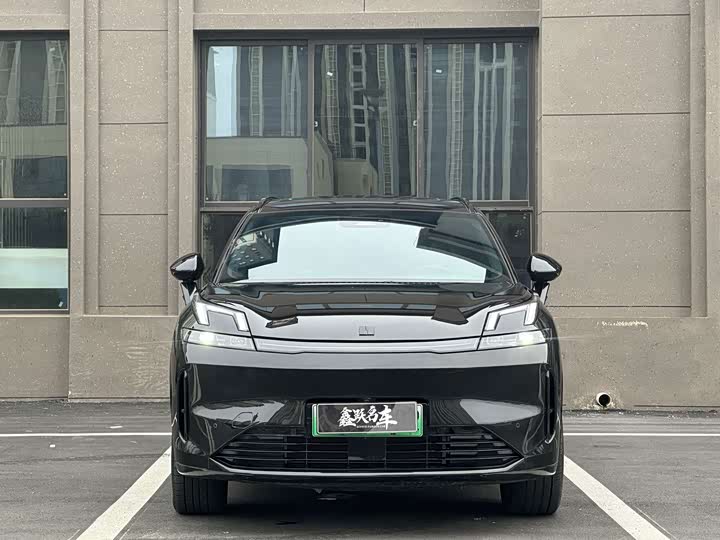 Lynk & Co 08 EM-P Hybrid, 2024 — фото 2 из 9