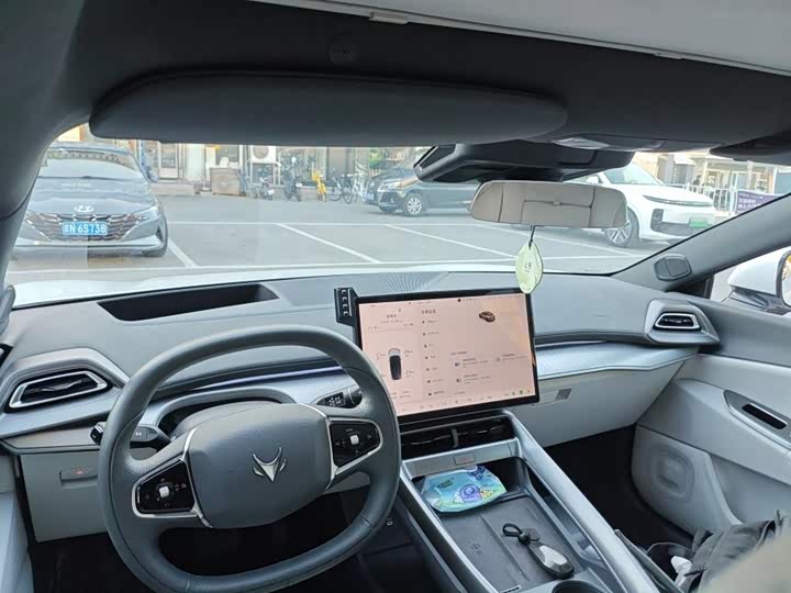 BAIC Arcfox Alpha S5, 2025 — фото 7 из 9