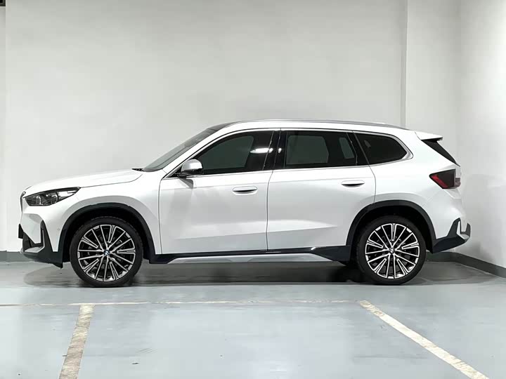 BMW X1, 2023 — фото 5 из 9