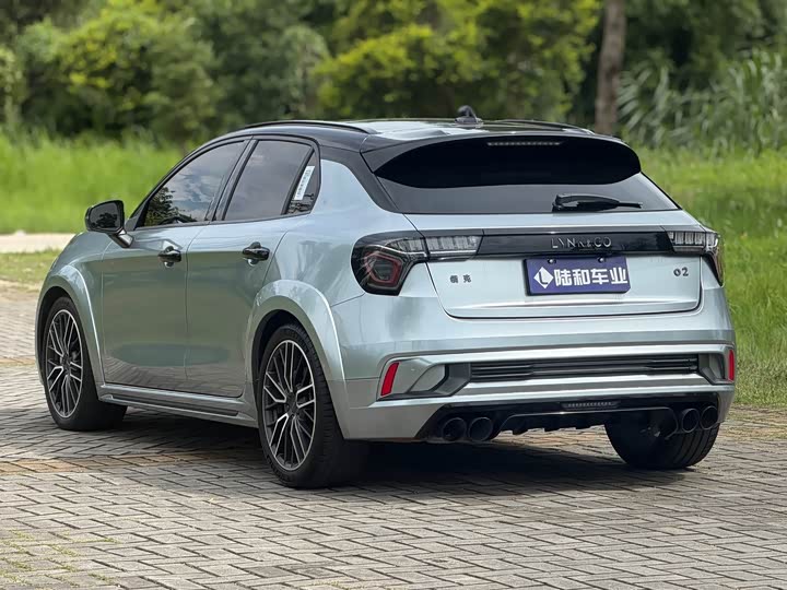 Lynk & Co 02 Hatchback, 2022 — фото 5 из 9