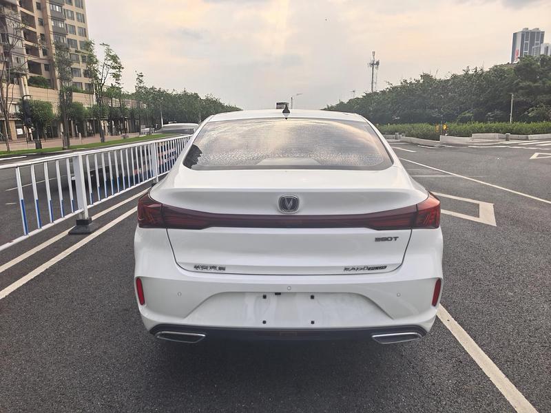 Changan Eado Plus, 2023 — фото 5 из 11