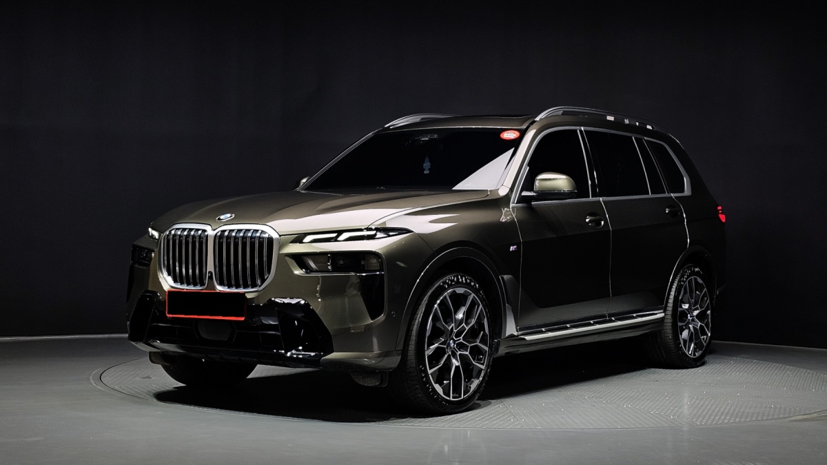 BMW X7, 2023 — купить в Твери под ключ