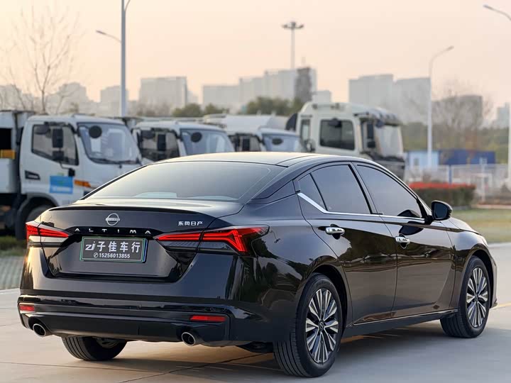 Nissan Teana, 2023 — фото 5 из 9