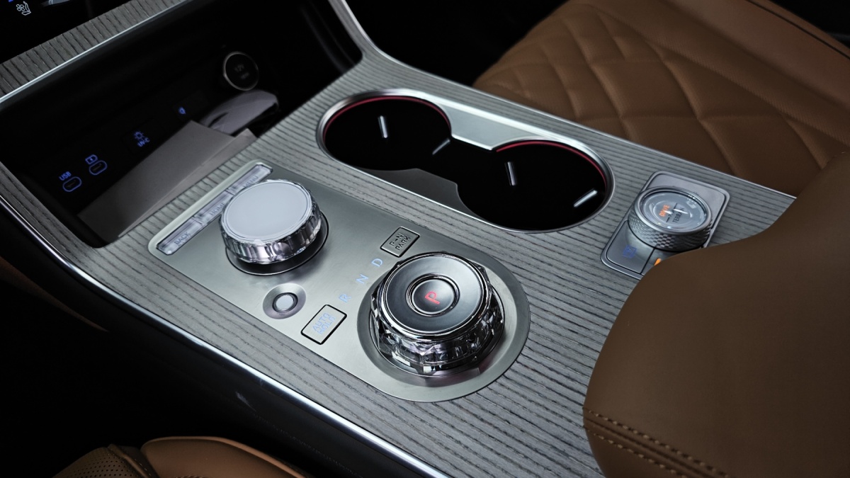 Genesis GV80, 2023 — фото 9 из 12