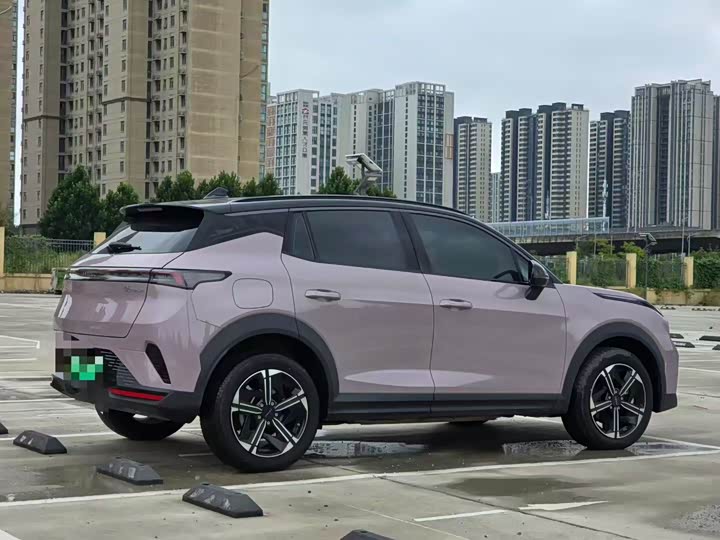 Lynk & Co 06 EM-P Hybrid, 2023 — фото 7 из 9