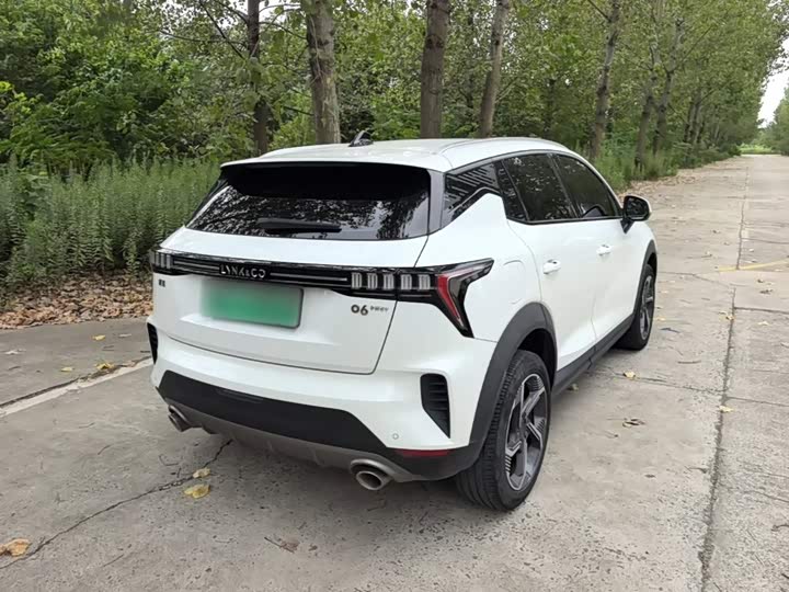 Lynk & Co 06 EM-P Hybrid, 2022 — фото 7 из 9