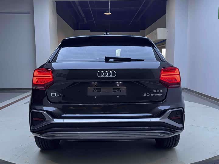 Audi Q2L e-tron, 2022 — фото 5 из 9