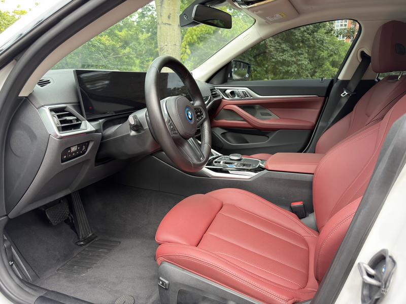 BMW i4, 2025 — фото 9 из 12