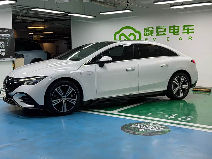 Mercedes-Benz EQE, 2023 — фото 8 из 9