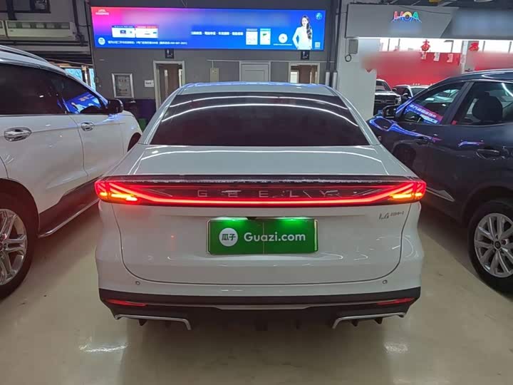 Geely Galaxy L6, 2025 — фото 6 из 9