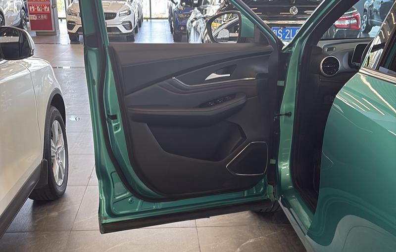 Dongfeng Forthing T5 EVO, 2022 — фото 10 из 12