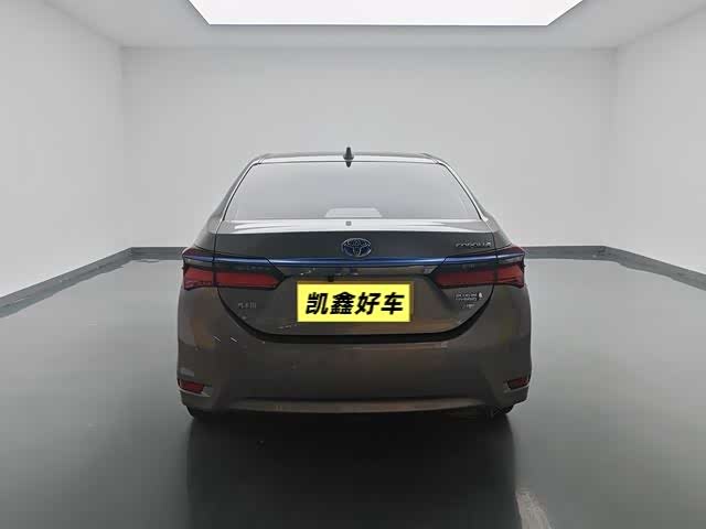 Toyota Corolla Hybrid, 2021 — фото 5 из 9