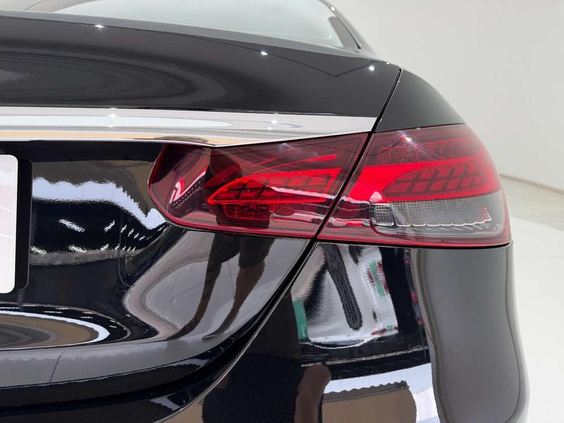 Mercedes-Benz E-Class, 2023 — фото 10 из 12