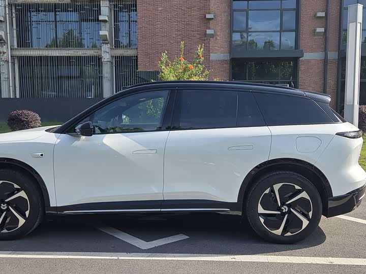 Nio ES6, 2025 — фото 6 из 9
