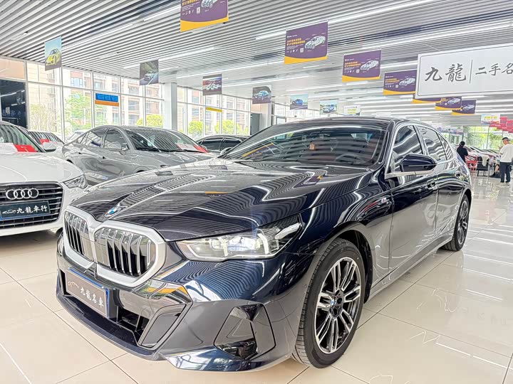 BMW 5 Series, 2025 — купить в Воронеже под ключ