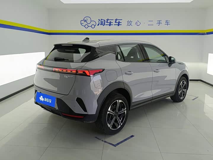 Lynk & Co 06 EM-P Hybrid, 2024 — фото 3 из 9