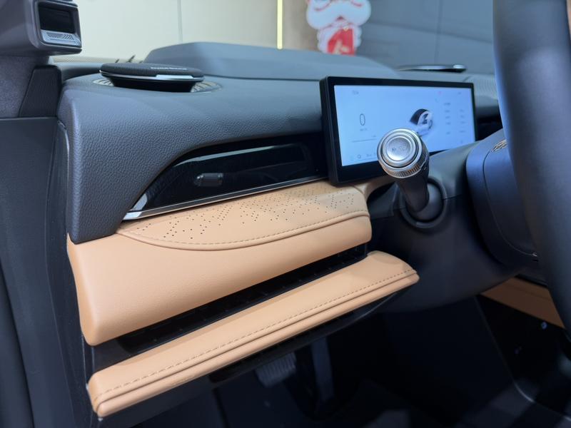 Geely Galaxy Starshine 8 EM-i, 2025 — фото 10 из 12