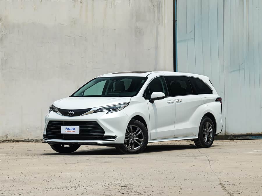 Toyota Sienna, 2026 — купить в Уфе под ключ