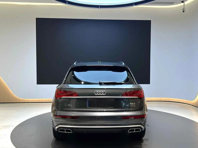 Audi Q5L, 2022 — фото 5 из 10