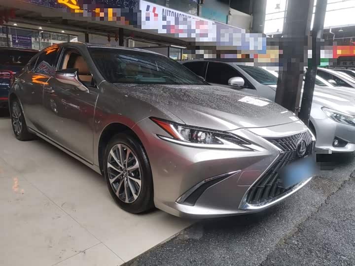 Lexus ES, 2024 — фото 4 из 9