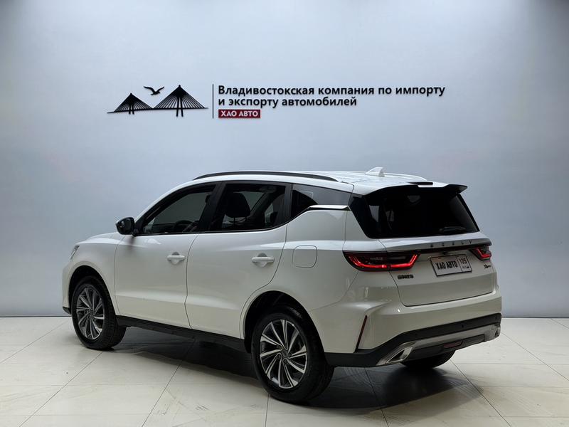 Geely Vision X6, 2023 — фото 4 из 12