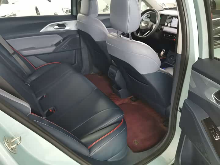 Geely Geometry E Firefly, 2022 — фото 8 из 9