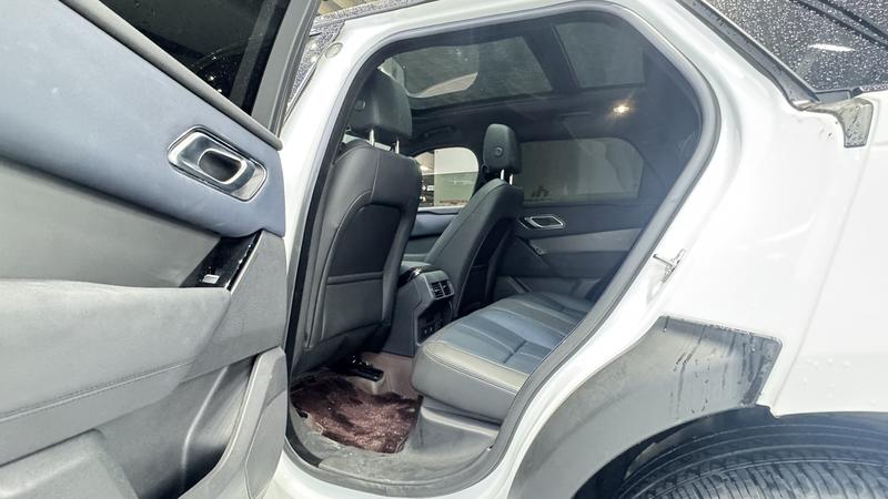 Land Rover Range Rover Velar, 2023 — фото 8 из 12