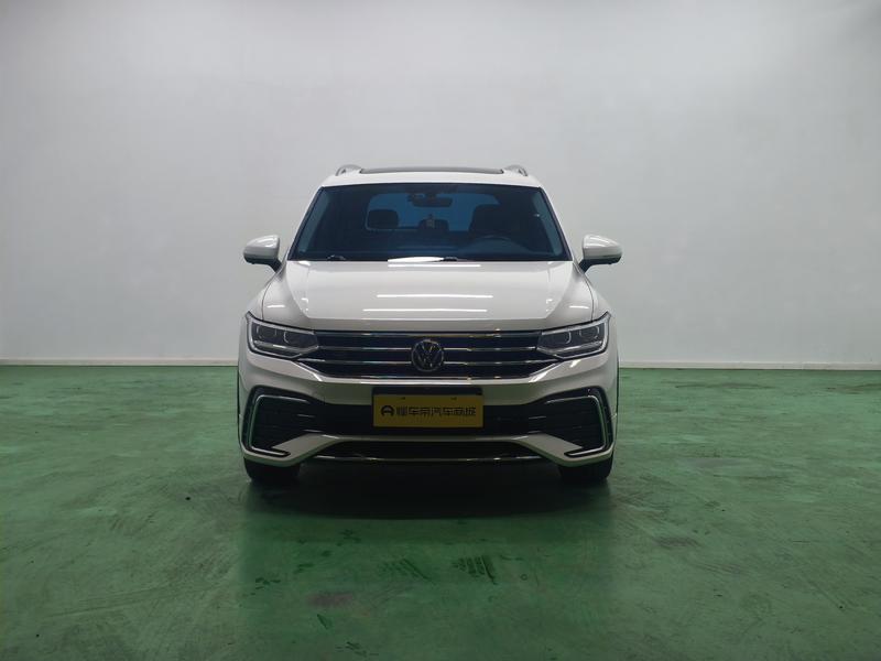 Volkswagen Tiguan L Pro, 2024 — фото 2 из 12