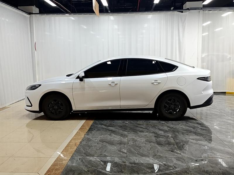 BYD Seal 05 DM-i Hybrid, 2025 — фото 4 из 12