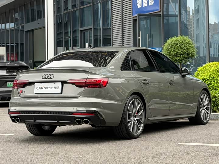 Audi S4, 2023 — фото 3 из 9