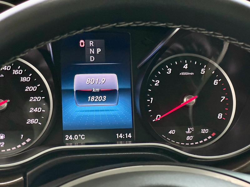 Mercedes-Benz V-Class, 2023 — фото 7 из 12