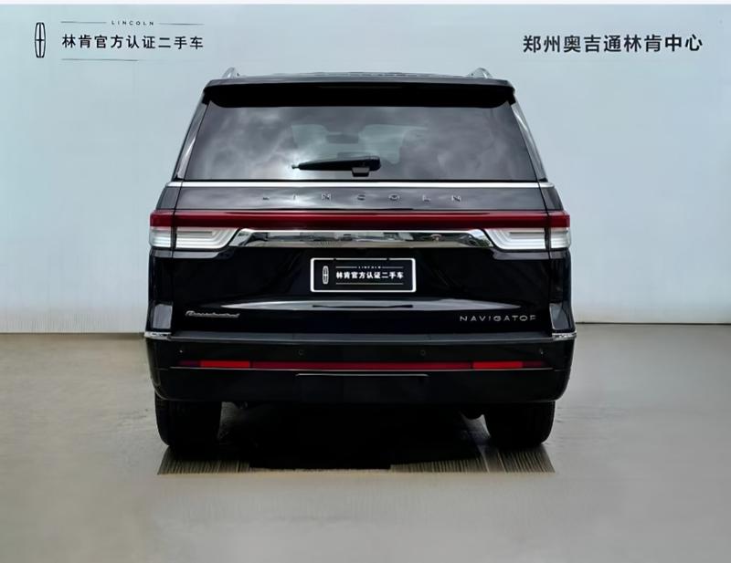 Lincoln Navigator, 2025 — фото 3 из 8
